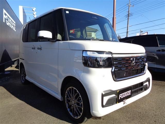 N-BOX CUSTOM 4WD