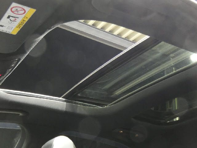 MERCEDES BENZ E class sedan