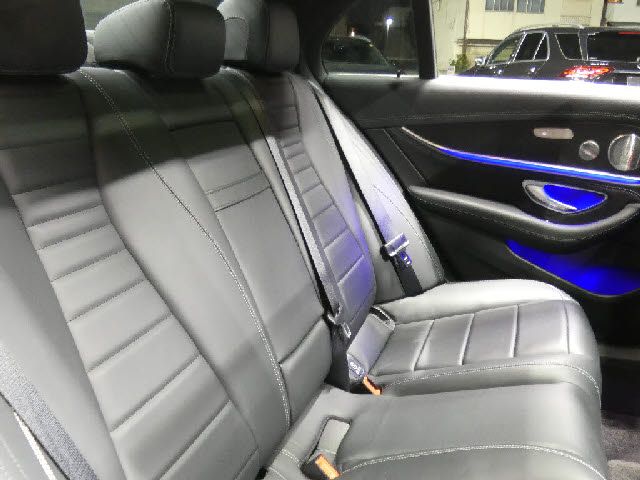 MERCEDES BENZ E class sedan