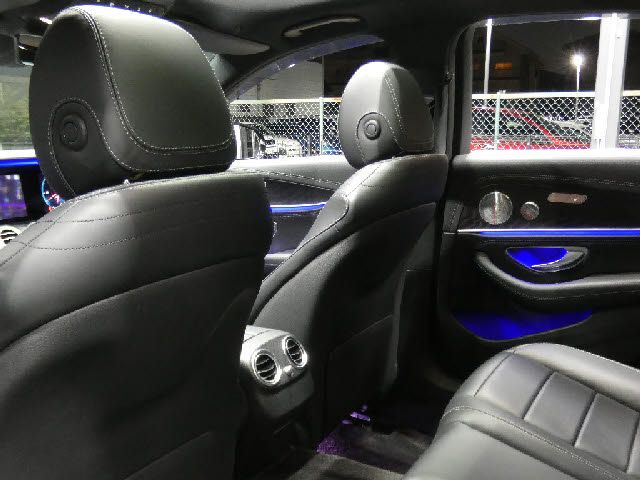MERCEDES BENZ E class sedan