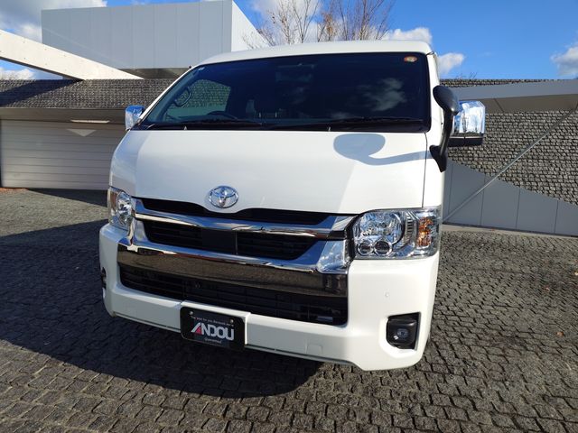 HIACE van 2WD