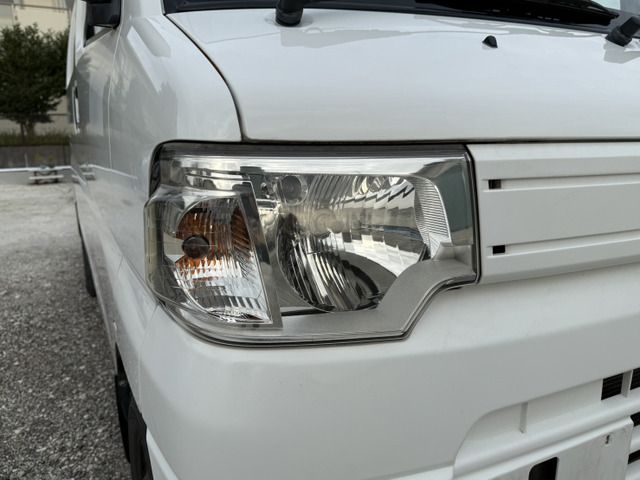MINICAB van