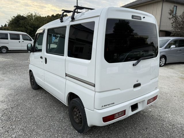 MINICAB van