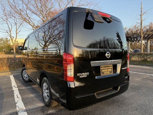 NV350 CARAVAN 4WD