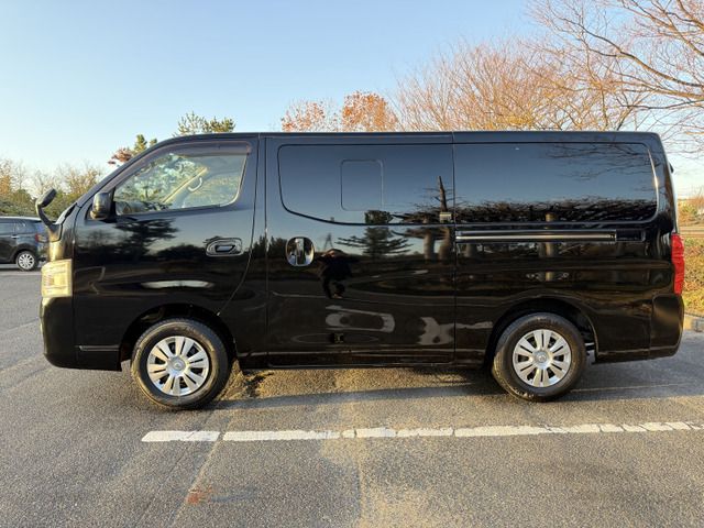 NV350 CARAVAN 4WD