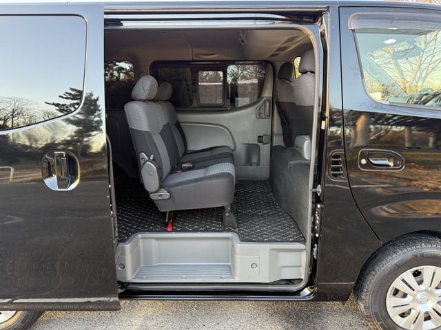 NV350 CARAVAN 4WD