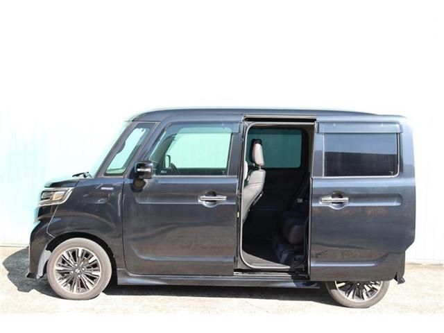 Spacia custom