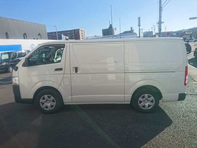 HIACE van 2WD