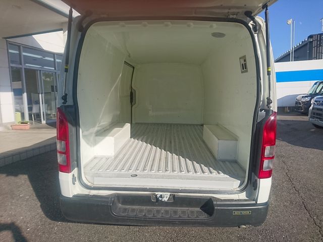 HIACE van 2WD
