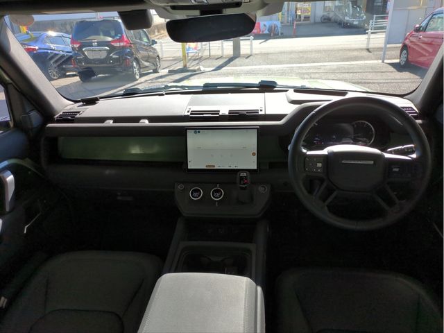 ROVER DEFENDER