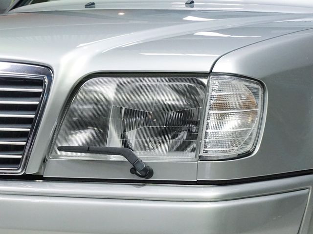 MERCEDES BENZ E class stationwagon
