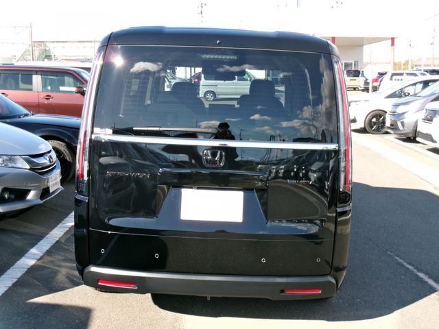 STEPWAGON e:HEV