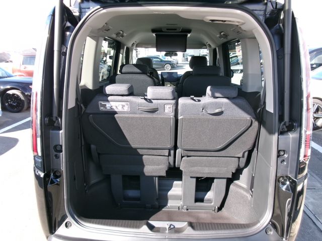 STEPWAGON e:HEV