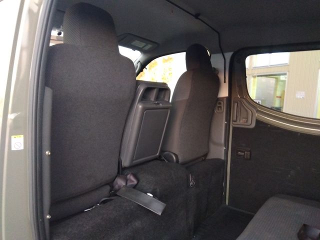 NV350 CARAVAN 4WD