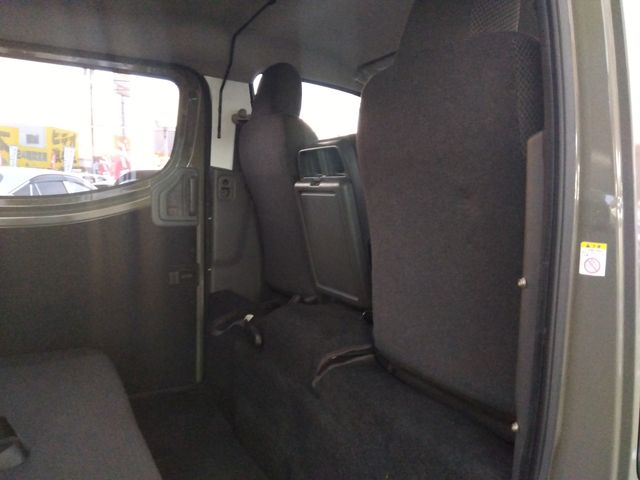NV350 CARAVAN 4WD