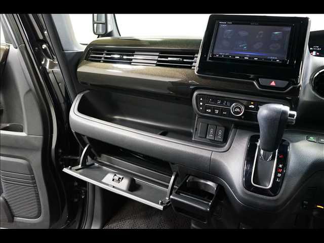 N-BOX CUSTOM