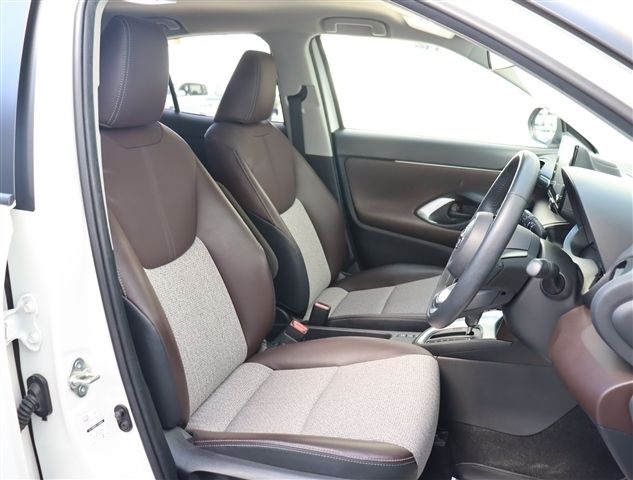 YARIS CROSS HYBRID