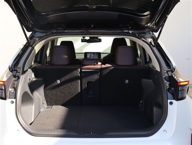 YARIS CROSS HYBRID