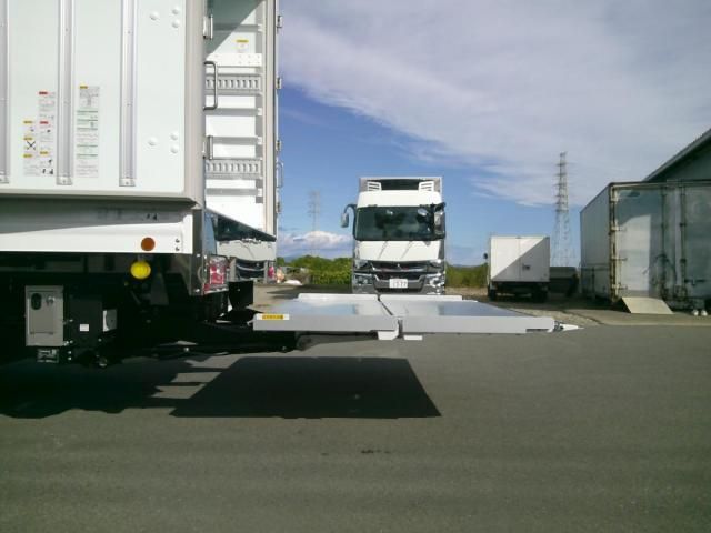 FIGHTER