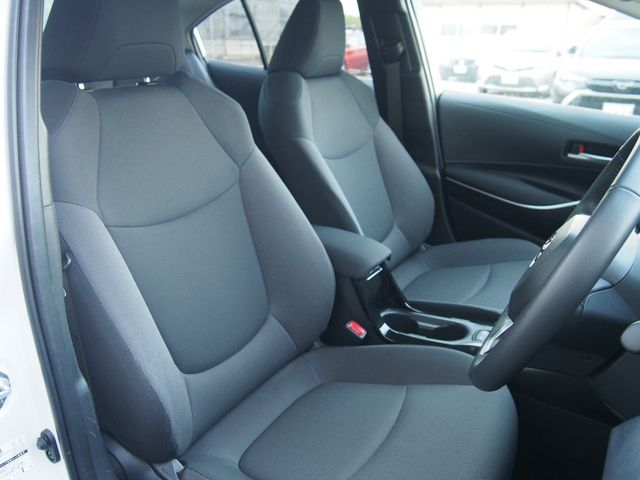 COROLLA sedan