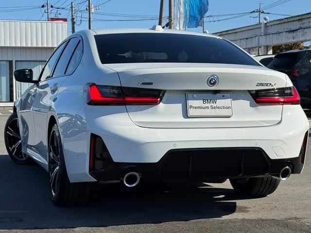 BMW 3 Series sedan