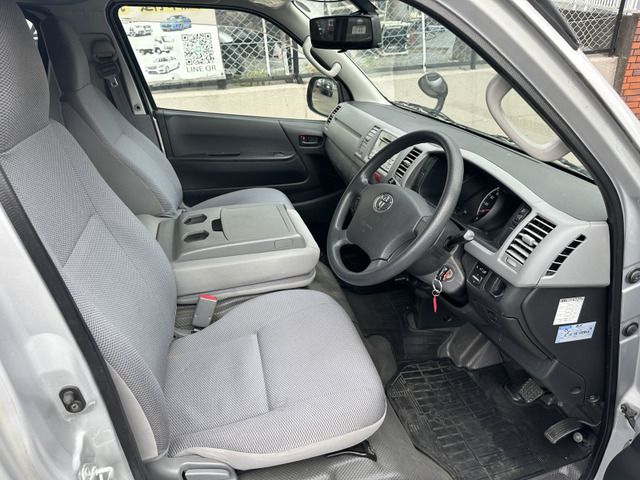 HIACE van 2WD