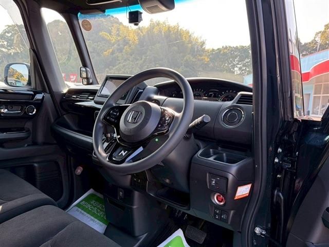 N-BOX CUSTOM