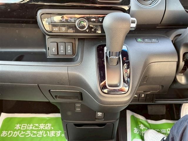N-BOX CUSTOM