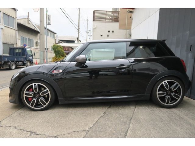 BMW MINI