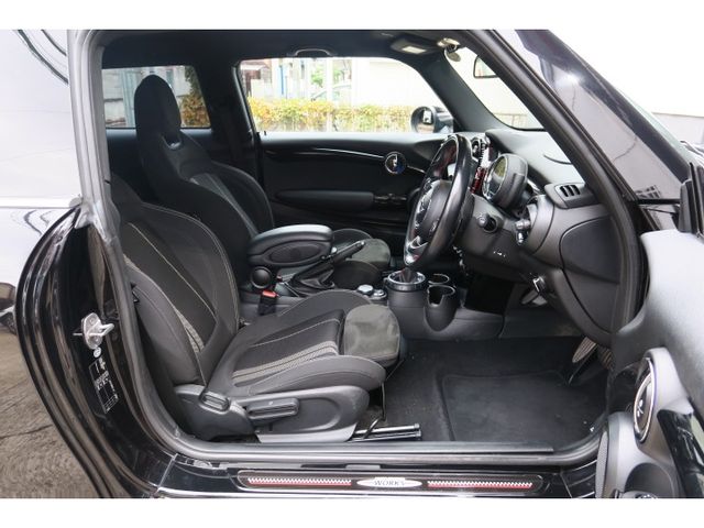 BMW MINI