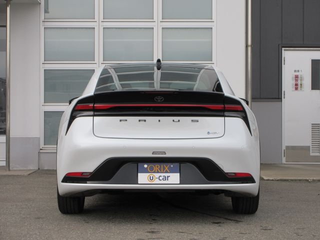 PRIUS 4WD