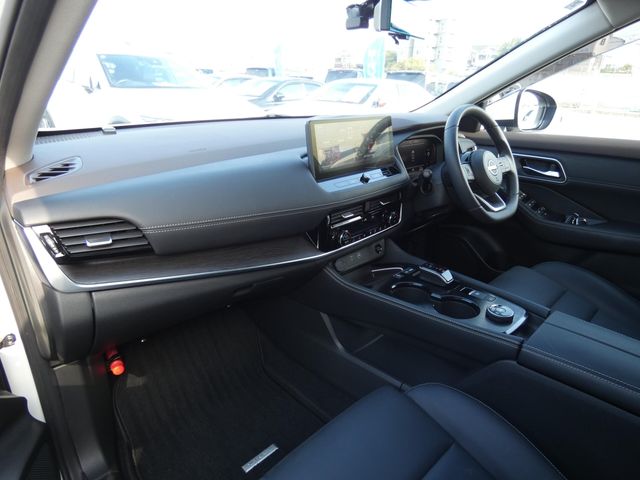 X-TRAIL HYBRID 4WD