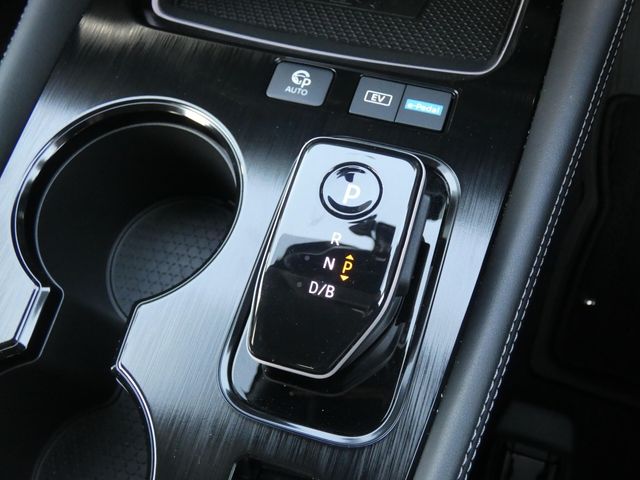 X-TRAIL HYBRID 4WD