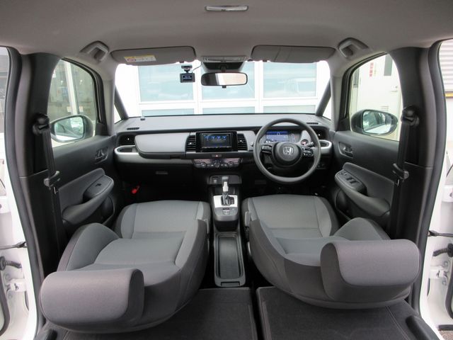 FIT e:HEV 4WD