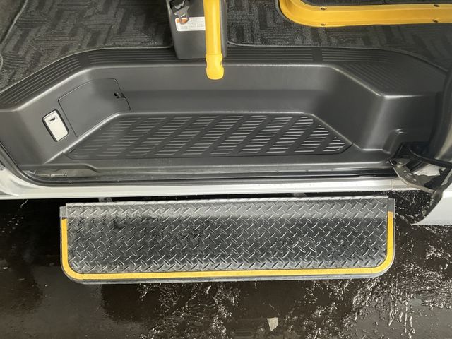 HIACE van 4WD