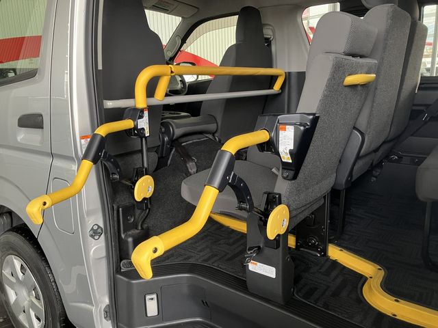 HIACE van 4WD