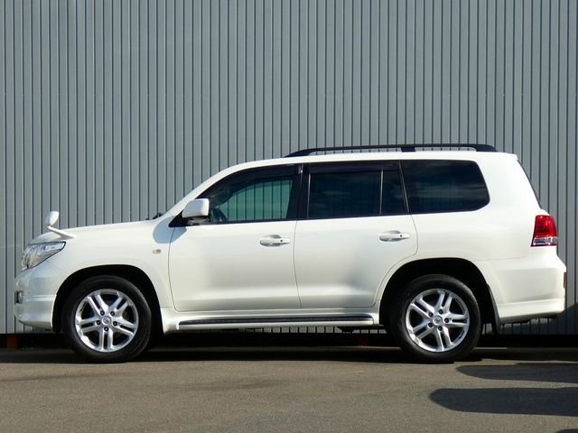 LANDCRUISER wagon