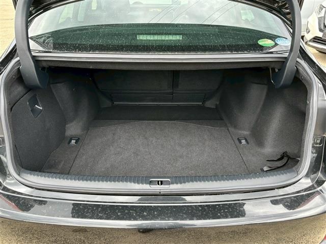 LEXUS IS300h