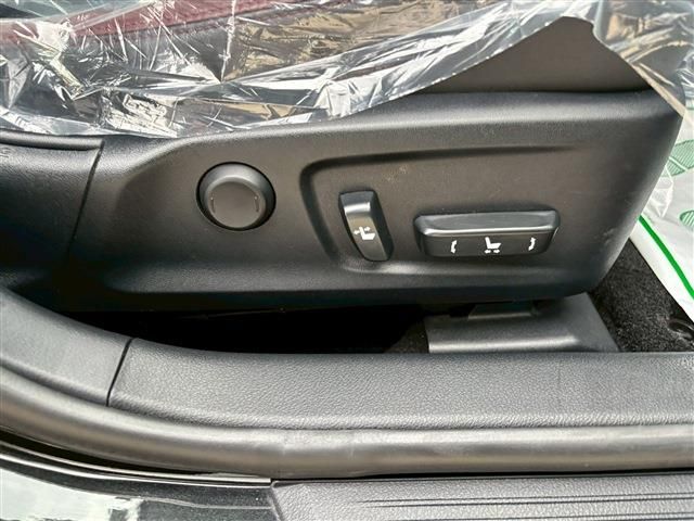 LEXUS IS300h