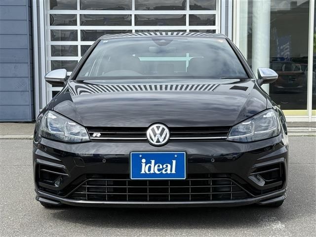 VOLKSWAGEN GOLF R