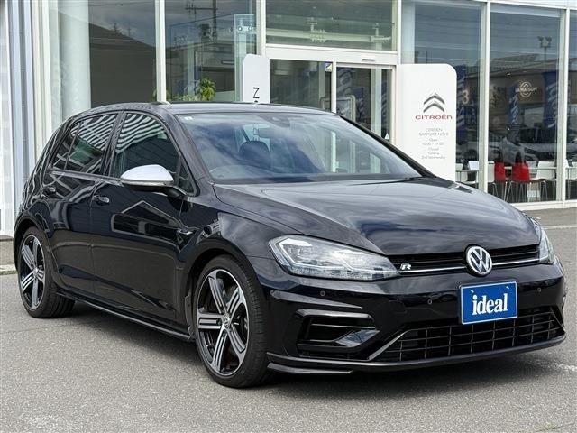 VOLKSWAGEN GOLF R