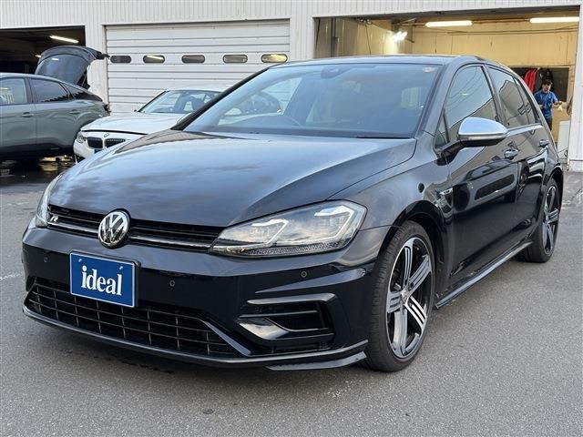 VOLKSWAGEN GOLF R