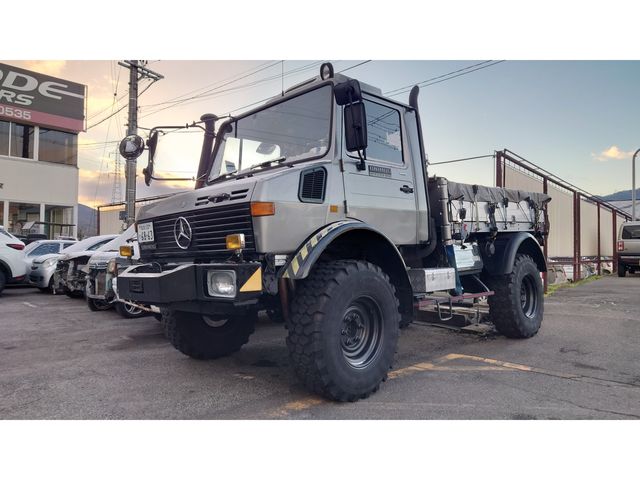 Mercedes-Benz Unimog