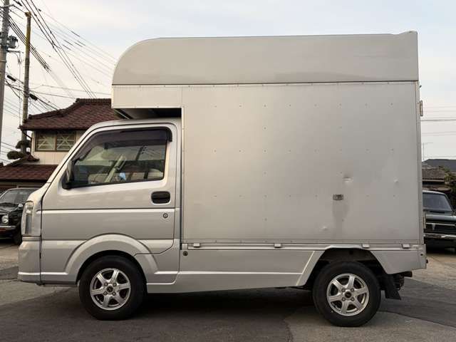 CARRY truck