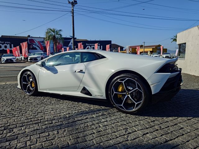 LAMBORGHINI HURACAN