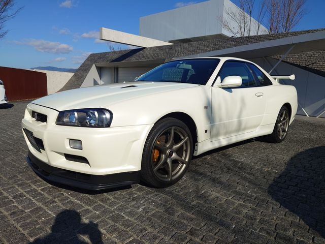 SKYLINE GT-R