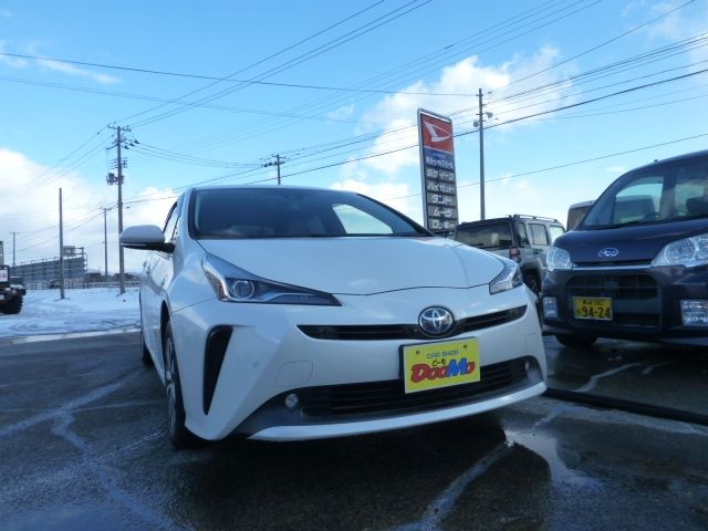 PRIUS 4WD