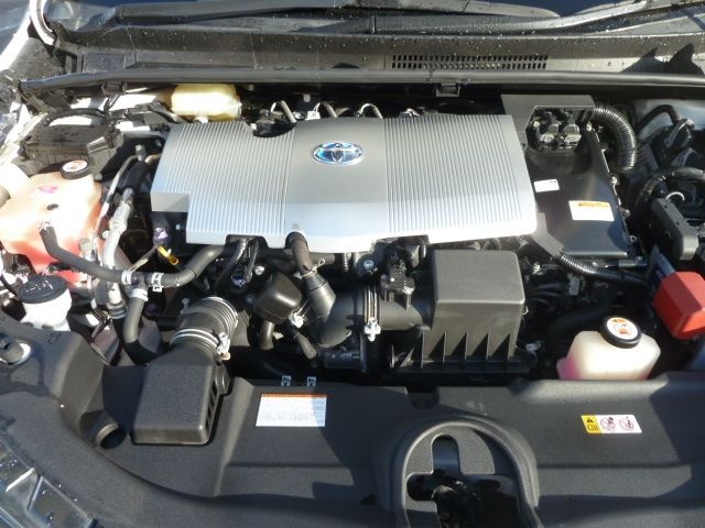 PRIUS 4WD