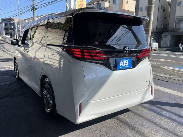 ALPHARD hybrid