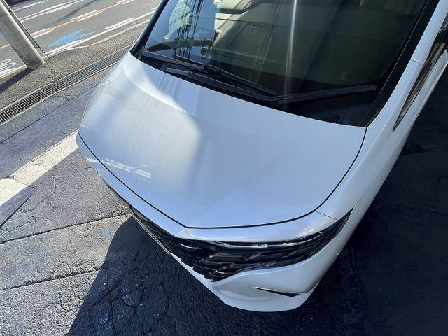 ALPHARD hybrid